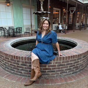 Meet your Posher, Lisa